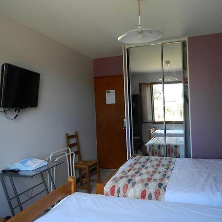 Chambre D'Hotes Les 3 Moulins Cozes Exterior photo