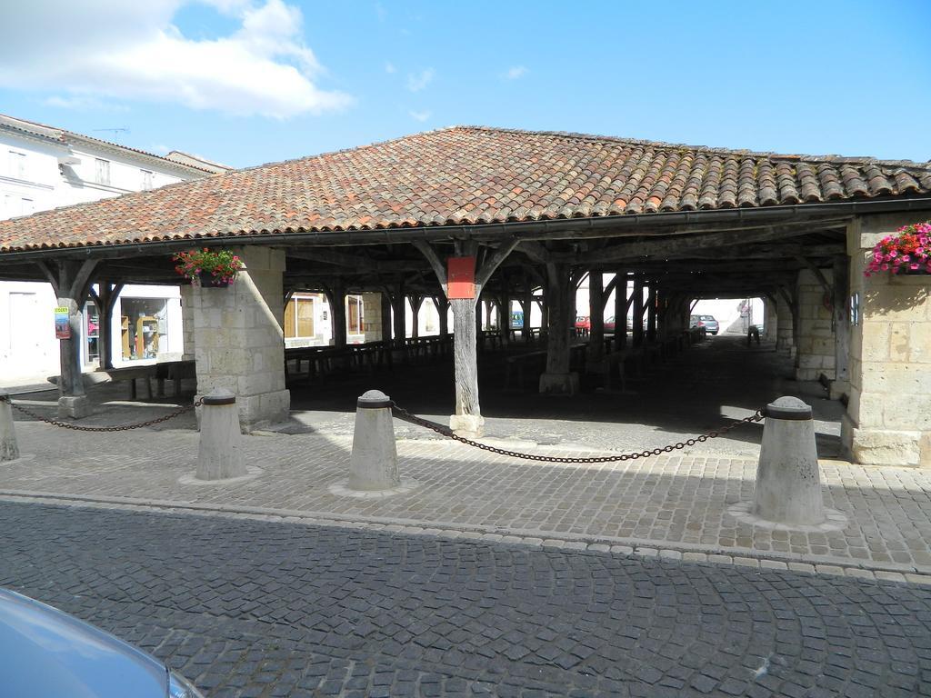 Chambre D'Hotes Les 3 Moulins Cozes Exterior photo